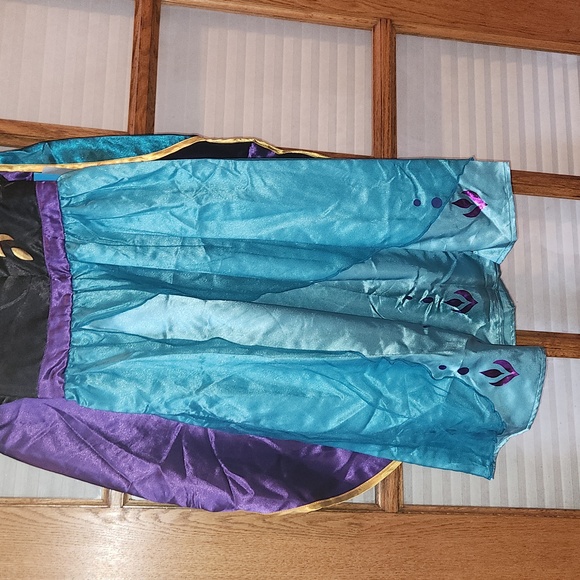 NWT Disney night gown - Picture 4 of 7